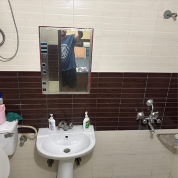 Bathroom in 3 BHK Apartment at Pir Machalla – for Rent