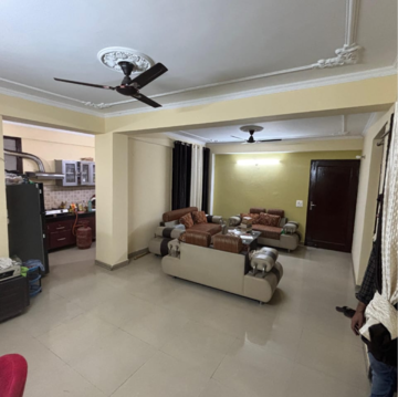 Living Room in 3 BHK Apartment at Pir Machalla – for Rent