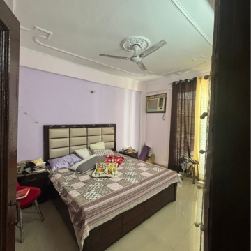 Bedroom in 3 BHK Apartment at Pir Machalla – for Rent