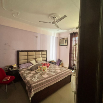 Master Bedroom in 3 BHK Apartment at Pir Machalla – for Rent