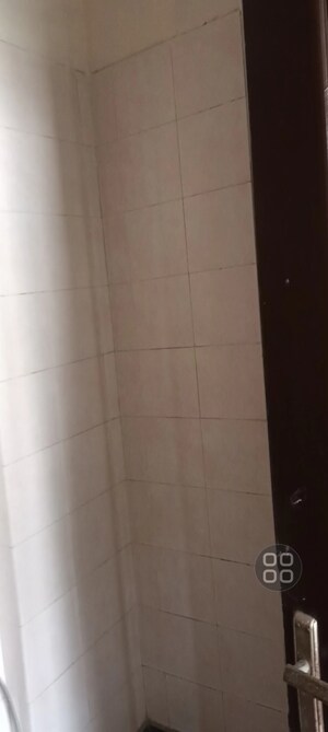 Bathroom in 3 BHK Apartment at Oasis Emerald Heights, Vaishali Sector 7 – for Sale