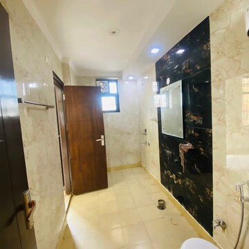 Building Lobby in 3 BHK Builder Floor at New Industrial Township 5 – for Rent