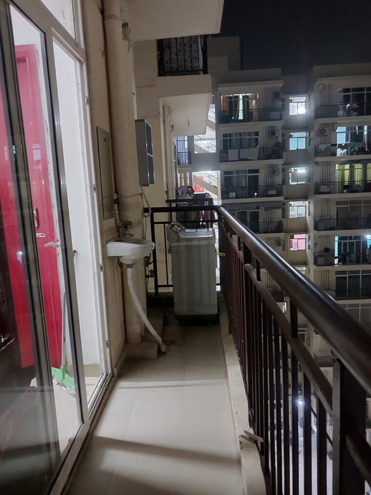 Balcony, avl-36-gurgaon 1 Bedroom 406 Sq.Ft. Apartment In Sector 36 Gurgaon 9101391