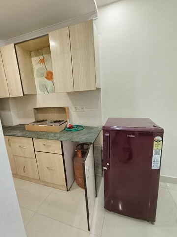 Furnished Amenities in 1 BHK Builder Floor at Panchsheel Vihar – for Rent