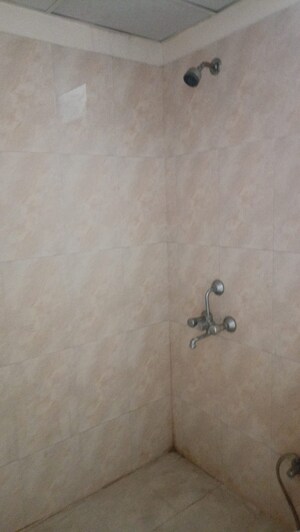 Room in 2 BHK Apartment at AVL 36 Gurgaon, Sector 36 – for Sale