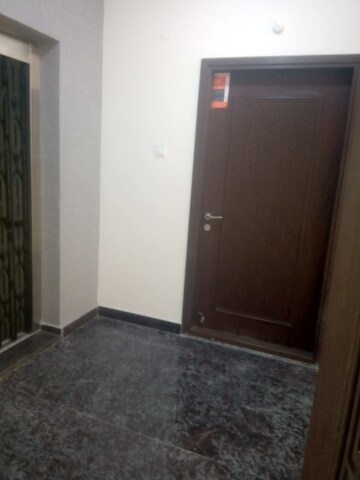 Room in 2 BHK Apartment at AK Towers, Banjara Hills – for Rent
