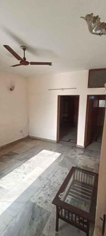 3 BHK Apartment For Rent in Sector 19
