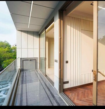 Balcony in 3 BHK Builder Floor at Saket – for Rent