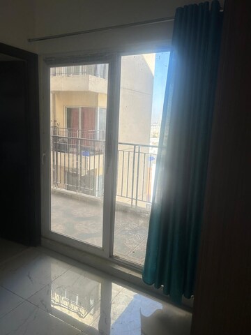 Room in 2 BHK Apartment at Pivotal Paradise, Sector 62 – for Rent