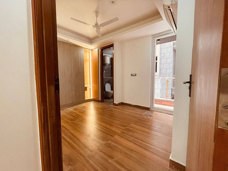 Room, freedom fighters enclave 2 Bedroom 900 Sq.Ft. Builder Floor In Freedom Fighters Enclave Delhi 9101459