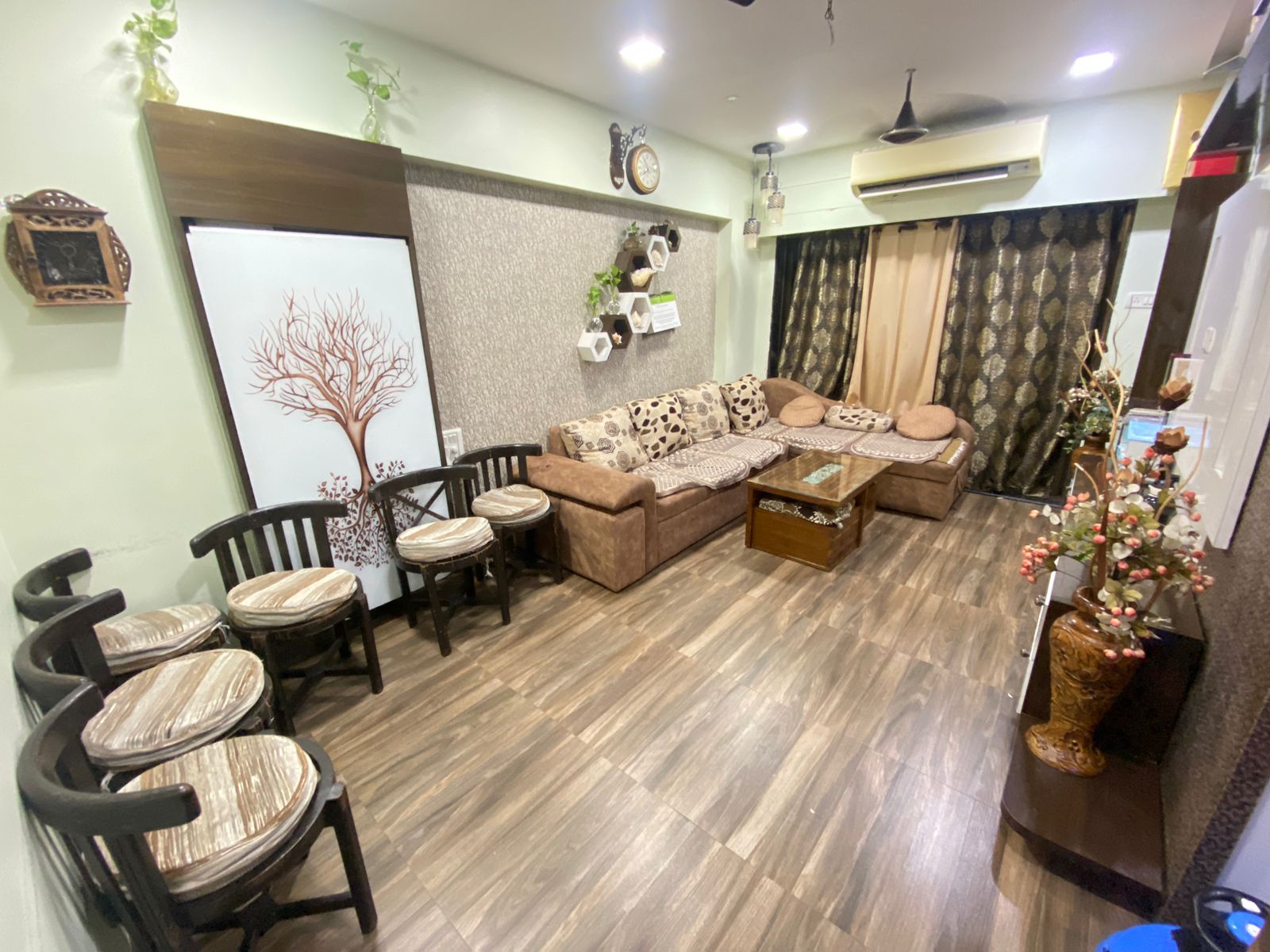 2 BHK Apartment For Rent in Summit Apartment