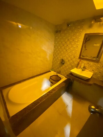 Furnished Amenities in 2 BHK Apartment at Summit Apartment, Goregaon East – for Rent