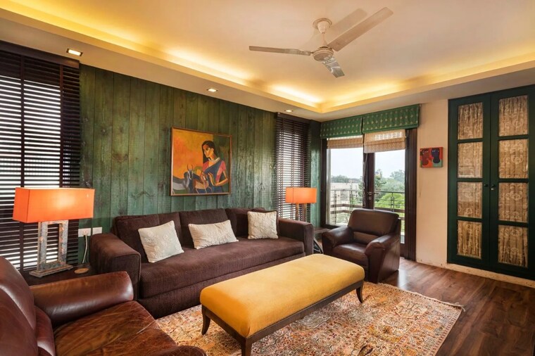 Living Room, panchsheel park 4 Bedroom 500 Sq.Yd. Builder Floor In Panchsheel Park Delhi 9101495