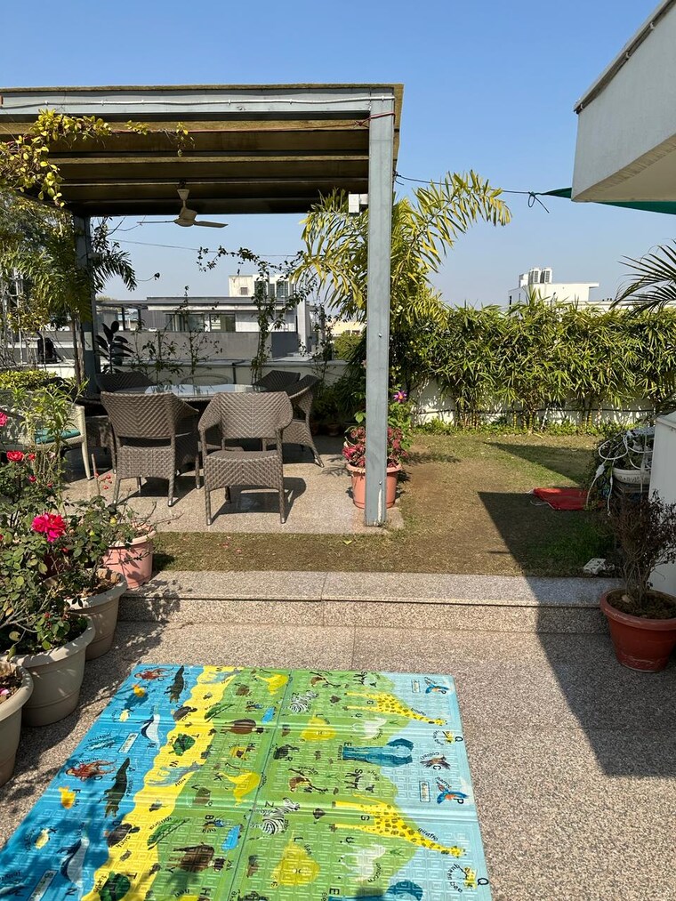 Exterior View, panchsheel park 4 Bedroom 500 Sq.Yd. Builder Floor In Panchsheel Park Delhi 9101495