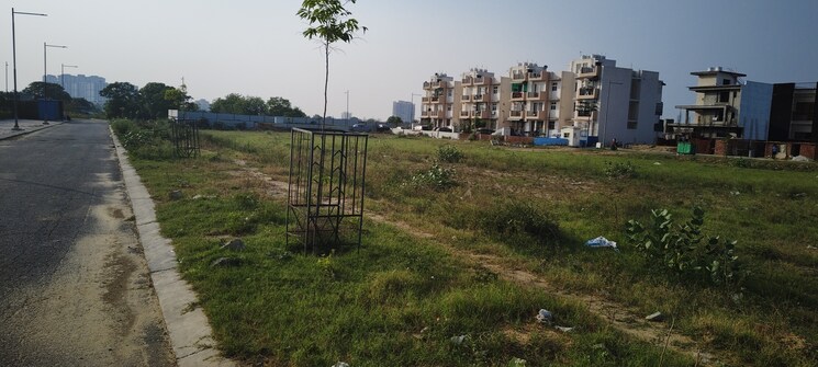 undefined, greenwood-enclave  210 Sq.Mt. Plot In Wave City Ghaziabad 9101507