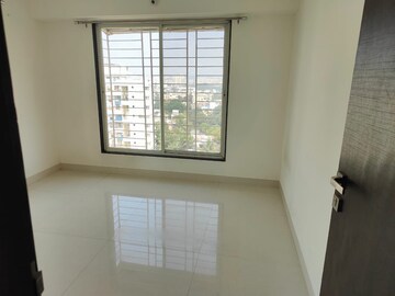 Room in 2 BHK Apartment at Ganesh NB Pearl, Vadgaon Budruk – for Rent