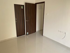 Room in 1 BHK Apartment at Dharti Pressidio, Kandivali West – for Sale