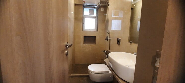 Bathroom, pratham-5th-element 2 Bedroom 656 Sq.Ft. Apartment In Andheri West Mumbai 9101588