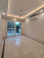 3 BHK + Servant Room 160 Sq.Yd. Builder Floor in RWA Chittaranjan Park Block R