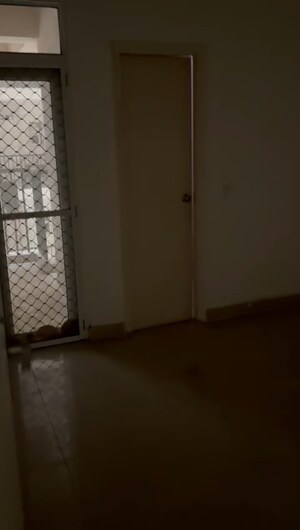 Room in 3 BHK Apartment at Gaur City 2 - 11th Avenue, Sector 16c Greater Noida – for Sale