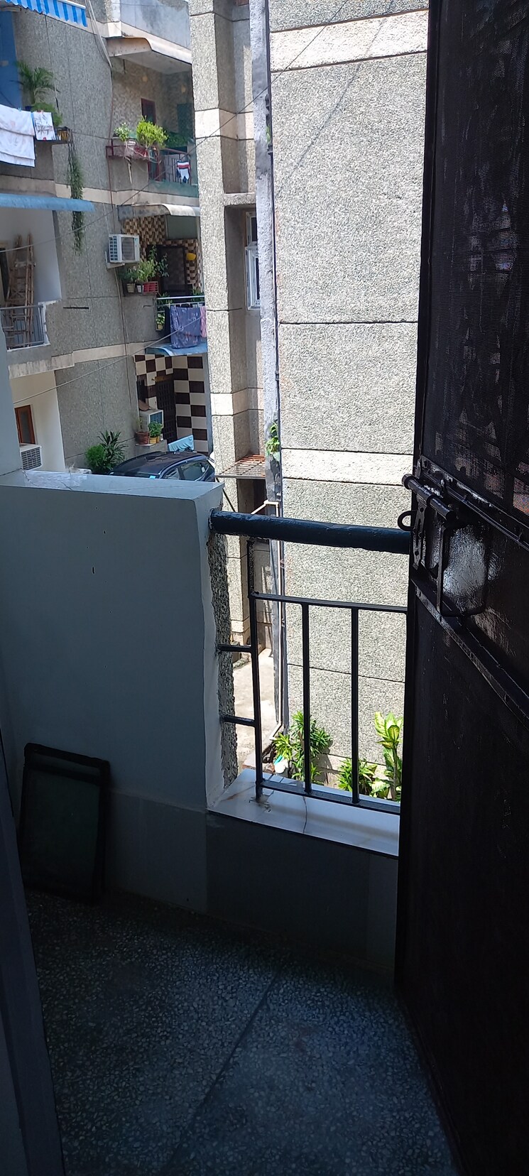 Balcony, ip extension 2 Bedroom 950 Sq.Ft. Apartment In Ip Extension Delhi 9101693