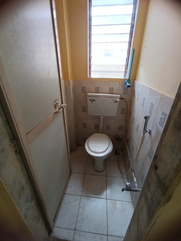Bathroom, malad west 1 Bedroom 650 Sq.Ft. Apartment In Malad West Mumbai 9101765