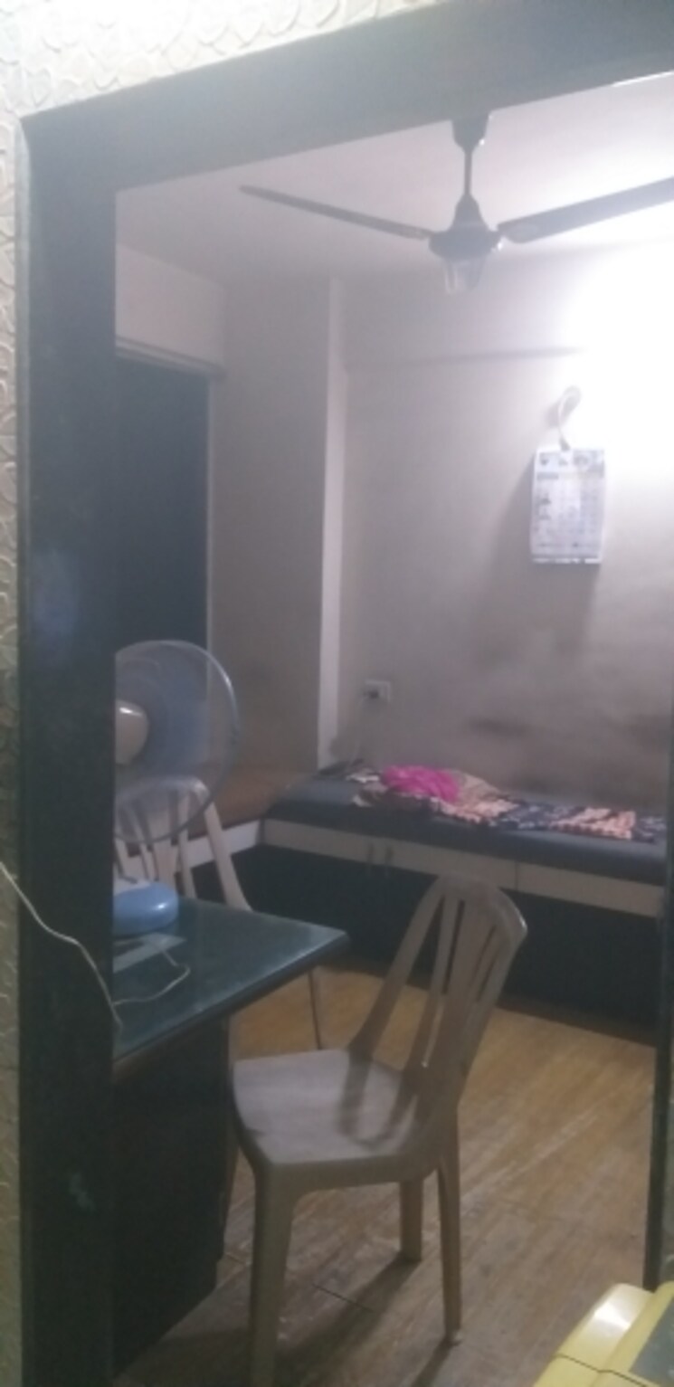 Living Room, charai Pg For Girls In Charai 9101793