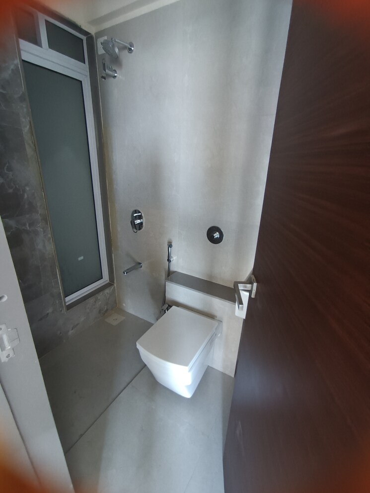 Bathroom, dotom-isle 1 Bedroom 650 Sq.Ft. Apartment In Malad West Mumbai 9101785