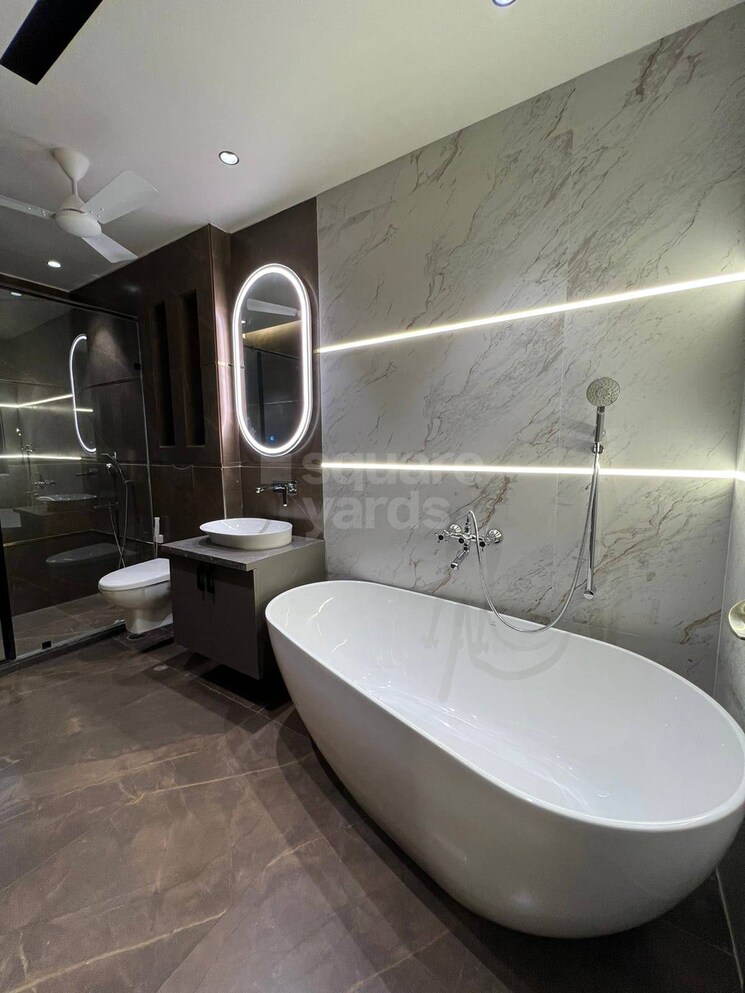Bathroom, smart-world-one-dxp 4 Bedroom 2598 Sq.Ft. Apartment In Sector 113 Gurgaon 9101771