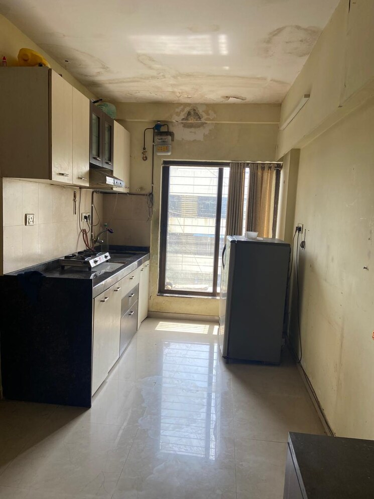 Kitchen, naupada 1 RK 200 Sq.Ft. Apartment In Naupada Thane 9101791