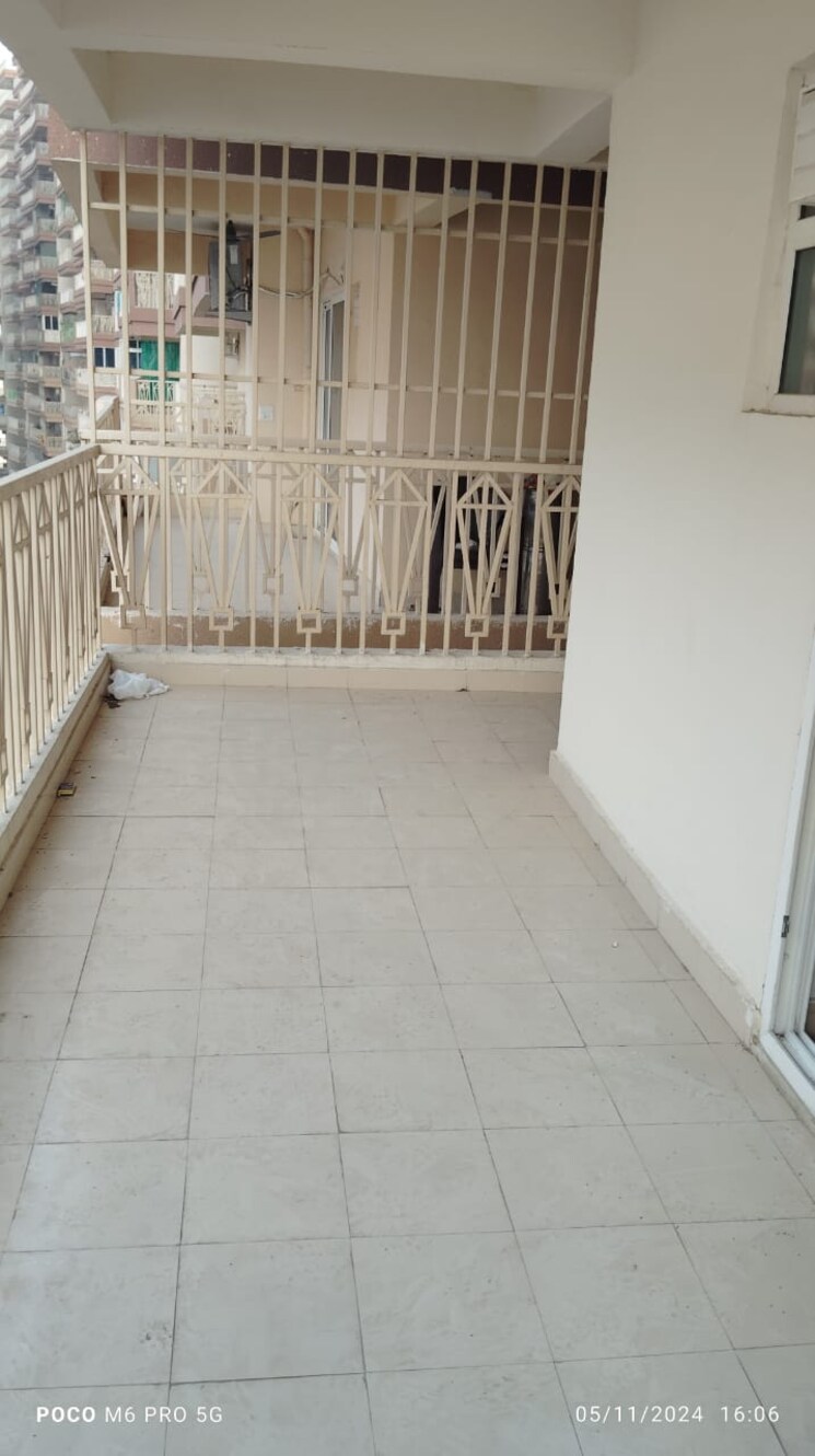 Balcony, gaur-city-7th-avenue 3 Bedroom 1450 Sq.Ft. Apartment In Sector 4 Greater Noida Greater Noida 9101812