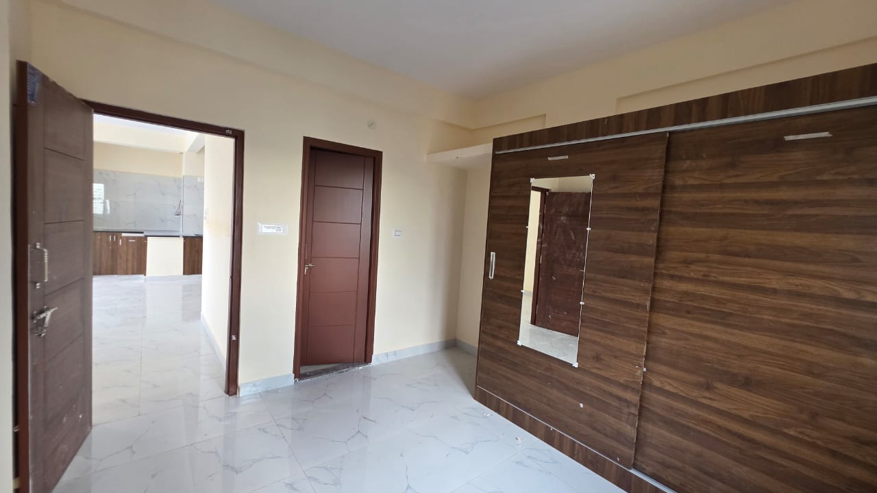 2 BHK Apartment For Rent in Rvs Nest