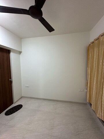Room in 1 BHK Apartment at Lodha Crown Quality Homes, Saket Complex – for Rent