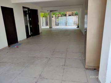 Room in 3 BHK Builder Floor at Sector 25 – for Rent