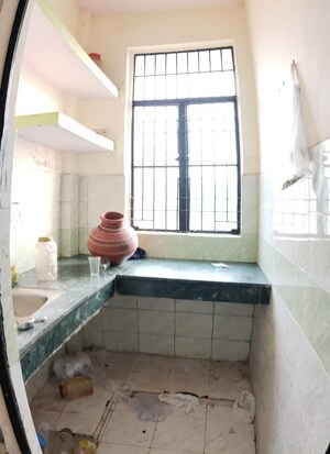 Bathroom in 1.5 BHK Apartment at Sector 10 Greater Noida – for Sale