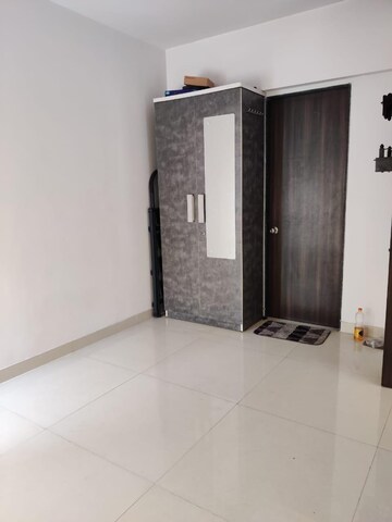 Room in 1 BHK Apartment at Lodha Quality Home Tower 5, Saket Complex – for Rent