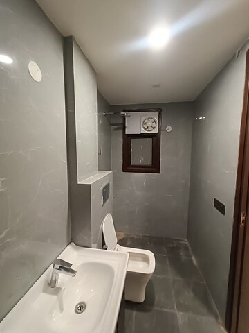 Master Bedroom in 3 BHK Builder Floor at Chattarpur – for Rent