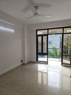 3 BHK + Pooja Room,Servant Room Apartment For Sale in Sector 22 Dwarka