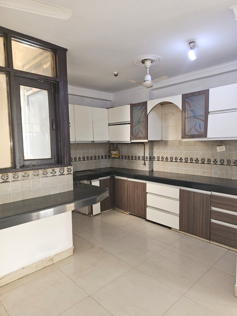 Kitchen, sector 22 dwarka 3 Bedroom 2000 Sq.Ft. Apartment In Sector 22 Dwarka Delhi 9101915