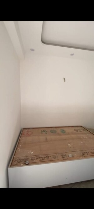 Room in 1 RK Apartment at Central Park II-The Room, Sector 48 – for Sale