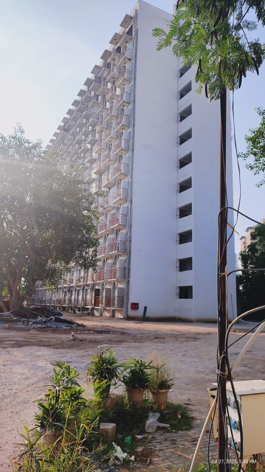 1 Rk  220 Sq.Ft. Apartment in Central Park II-The Room