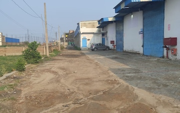 Plot For Sale in Sampatchak