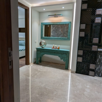 Parking in 3 BHK Builder Floor at RWA DDA Flats Kalkaji, Kailash Hills – for Rent