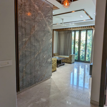 Room in 3 BHK Builder Floor at RWA DDA Flats Kalkaji, Kailash Hills – for Rent