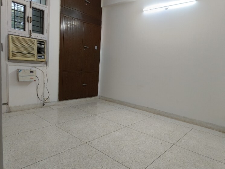 Room, unitech-south-city-ii 3 Bedroom 2700 Sq.Ft. Builder Floor In Sector 50 Gurgaon 9102027