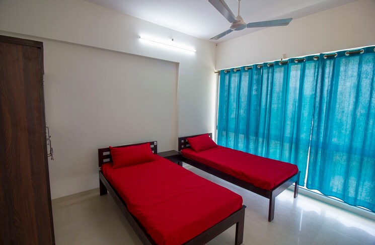 Room, goregaon east Pg For Girls In Goregaon East 9101986