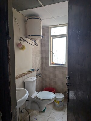 Bathroom in 3 BHK Apartment at Jaypee Greens Kosmos, Sector 134 – for Sale