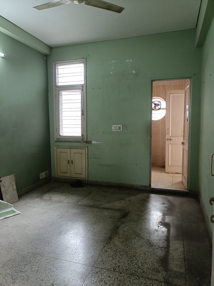 Room, ip extension 2 Bedroom 1050 Sq.Ft. Apartment In Ip Extension Delhi 9102010