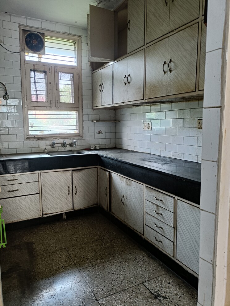 Kitchen, ip extension 2 Bedroom 1050 Sq.Ft. Apartment In Ip Extension Delhi 9102010