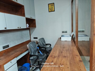  Office Space For Rent in Mani Casadona, New Town